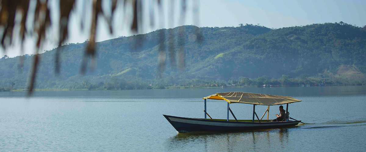 LAGUNA AZUL DE SAUCE